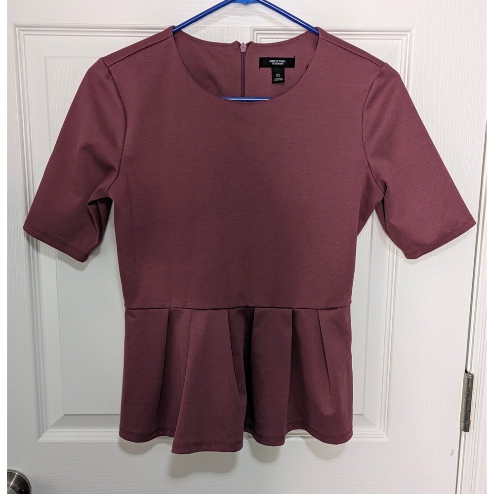 Simply Vera Vera Wang Womens XS Burgundy Mauve Pleated Peplum Top Short Sleeve
